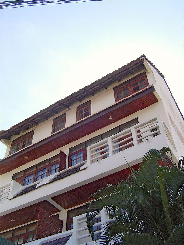 Appartement Sunset Mansion à Patong Extérieur photo
